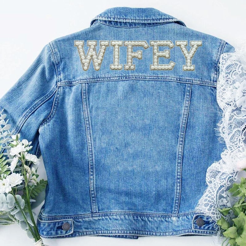 SOYCEV 2PCS White Pearl Iron on Letter Patches Rhinestone Letter Patches Sequin Letter Patches Sparkly Letter Patches for Backpacks Clothing (V) - Image 2